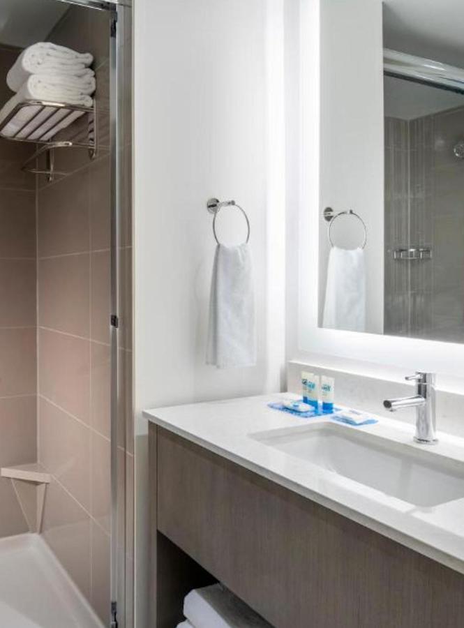 Готель Hyatt House East Moline/Quad Cities Екстер'єр фото